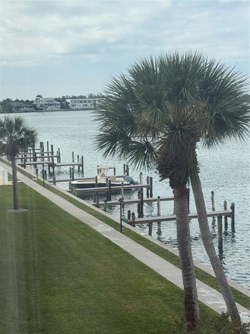 775 John Ringling Boulevard, Unit # 33, Sarasota, FL 34236 Photo