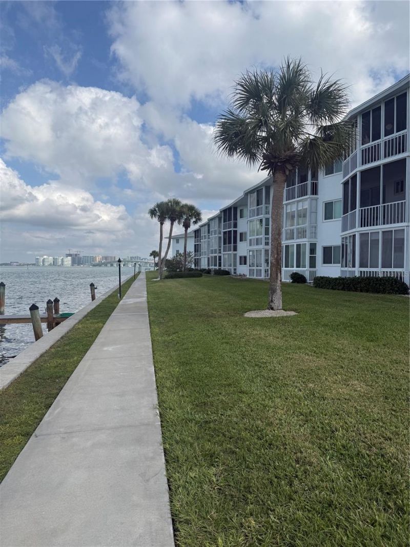 775 John Ringling Boulevard, Unit # 33, Sarasota, FL 34236 Photo