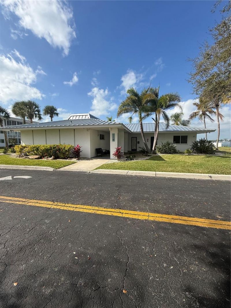 775 John Ringling Boulevard, Unit # 33, Sarasota, FL 34236 Photo