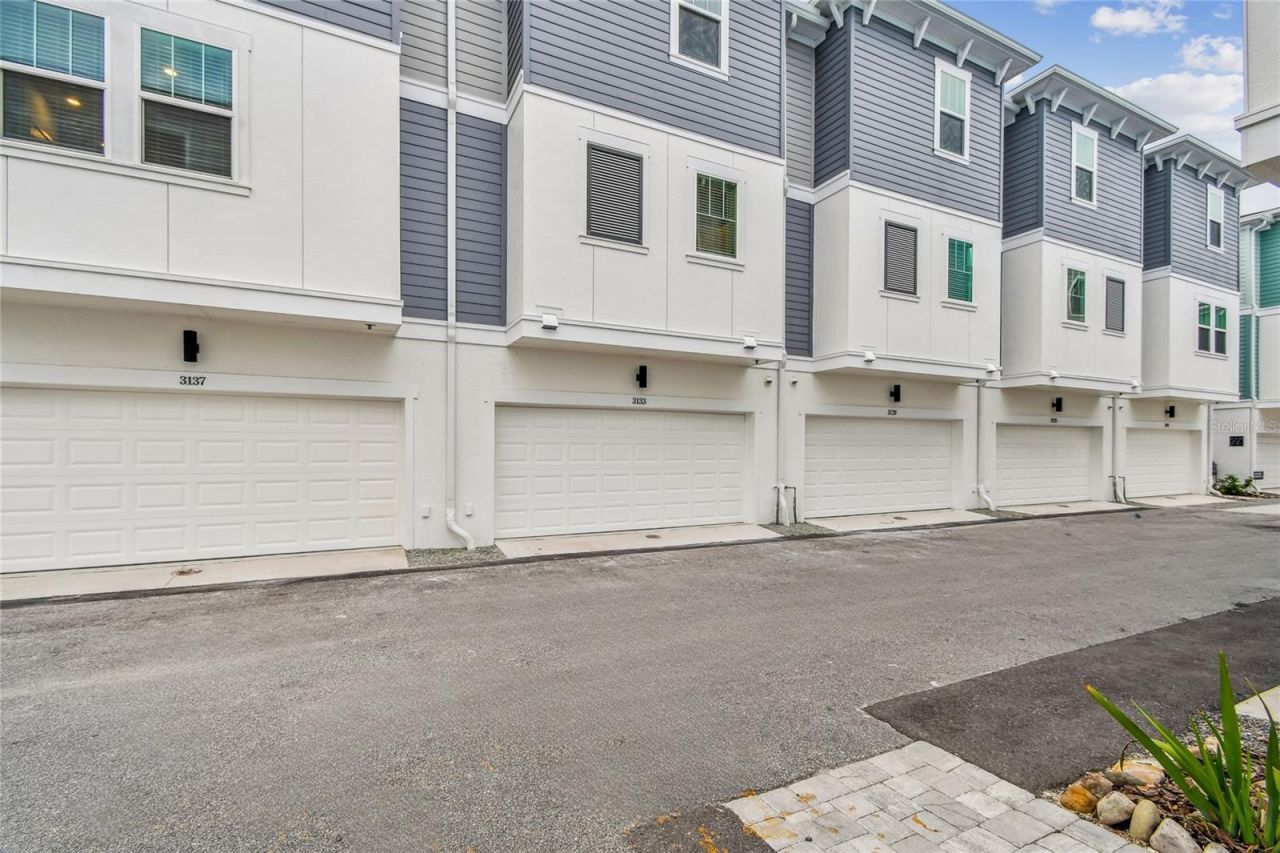 3133 4th Terrace N, Saint Petersburg, FL 33713 Photo