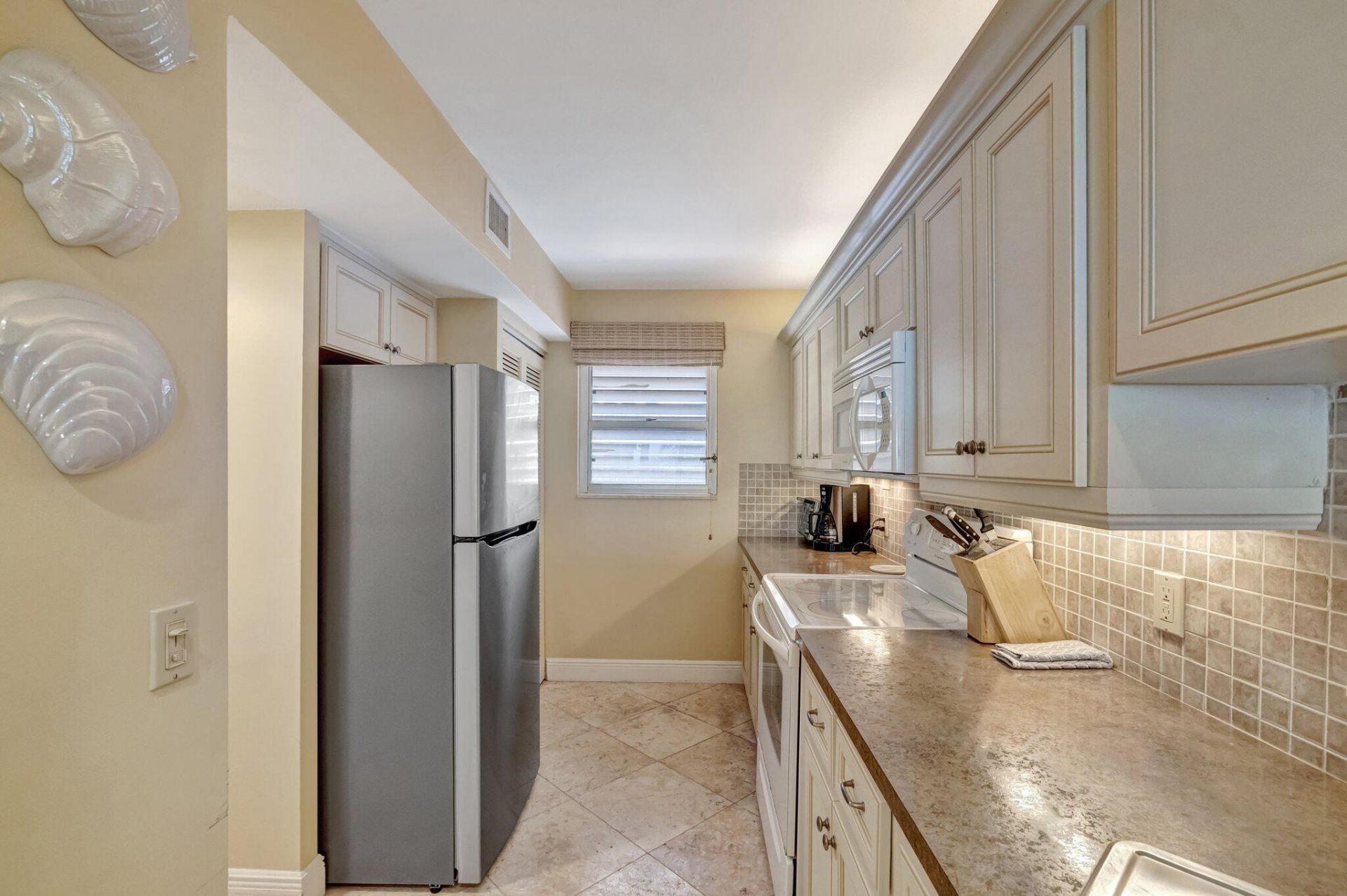 1555 NE Ocean Boulevard, Unit 402, Stuart, FL 34996 Photo