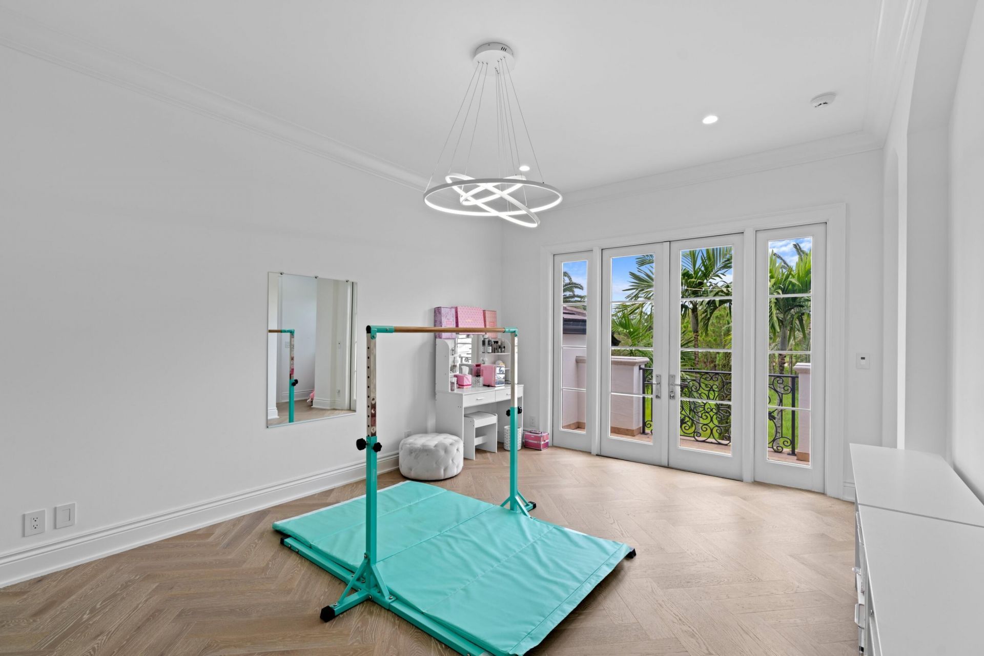 111 Via Palacio, Palm Beach Gardens, FL 33418 Photo