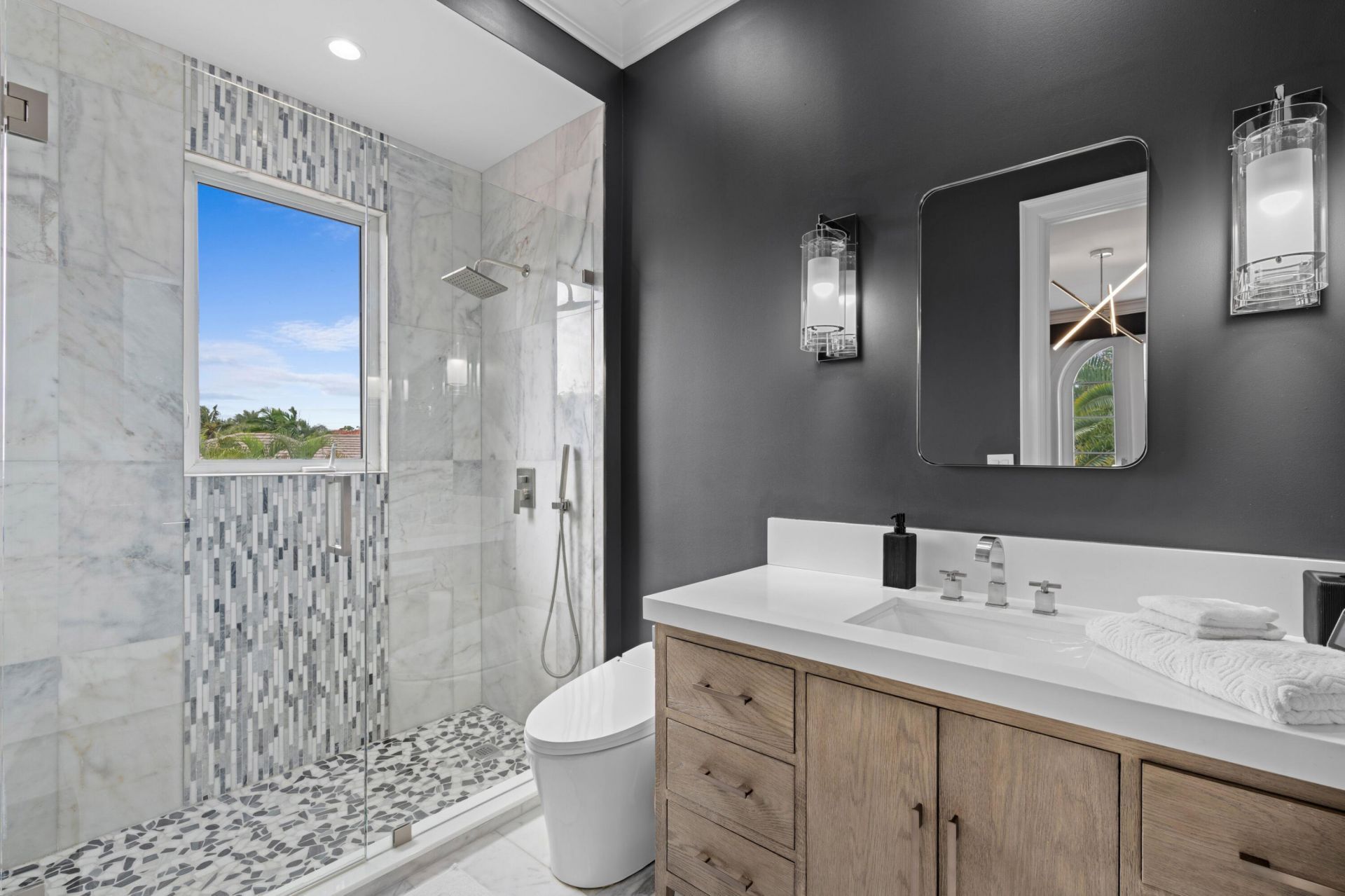 111 Via Palacio, Palm Beach Gardens, FL 33418 Photo