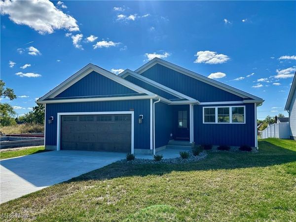 1919 Carnegie Heights Drive, Niles, OH 44446