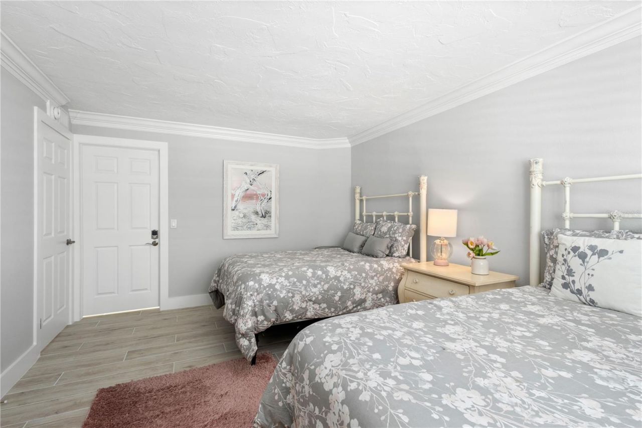 5880 Midnight Pass Road, Unit 907, Sarasota, FL 34242 Photo