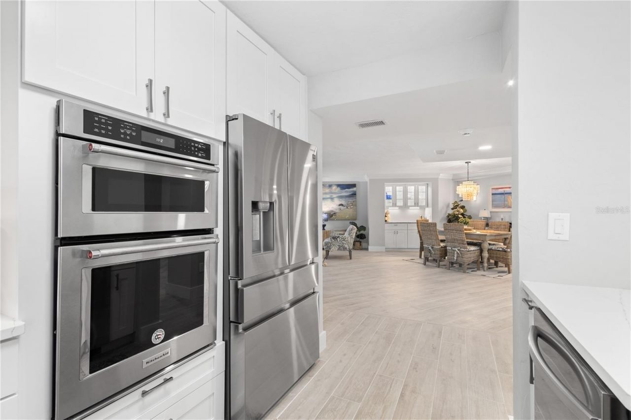 5880 Midnight Pass Road, Unit 907, Sarasota, FL 34242 Photo