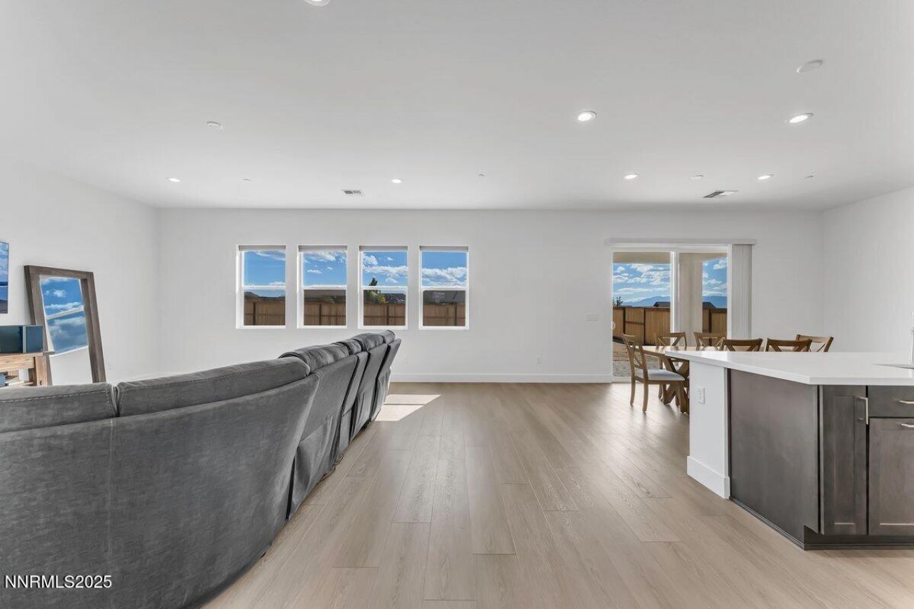 396 Pah Rah Rdg Drive, Sparks, NV 89441 Photo