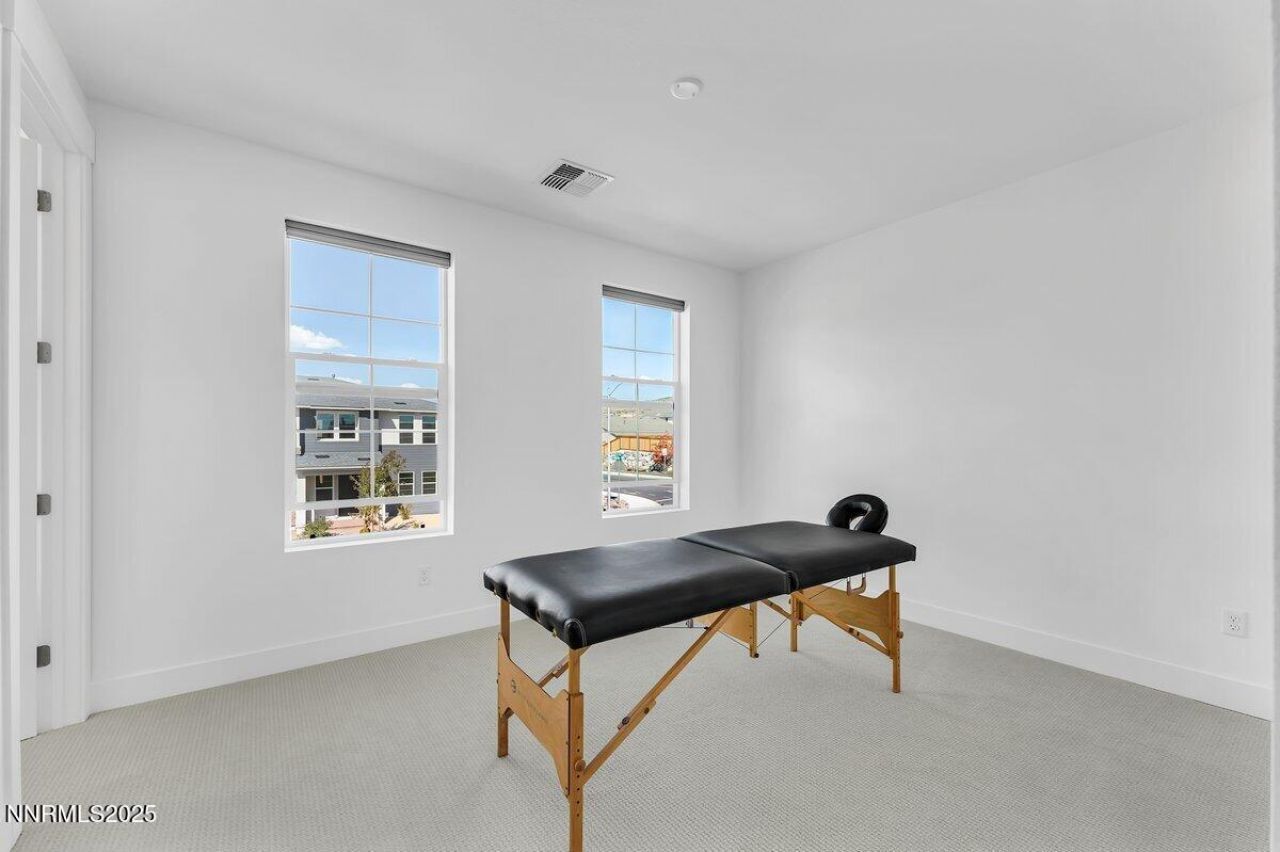 396 Pah Rah Rdg Drive, Sparks, NV 89441 Photo