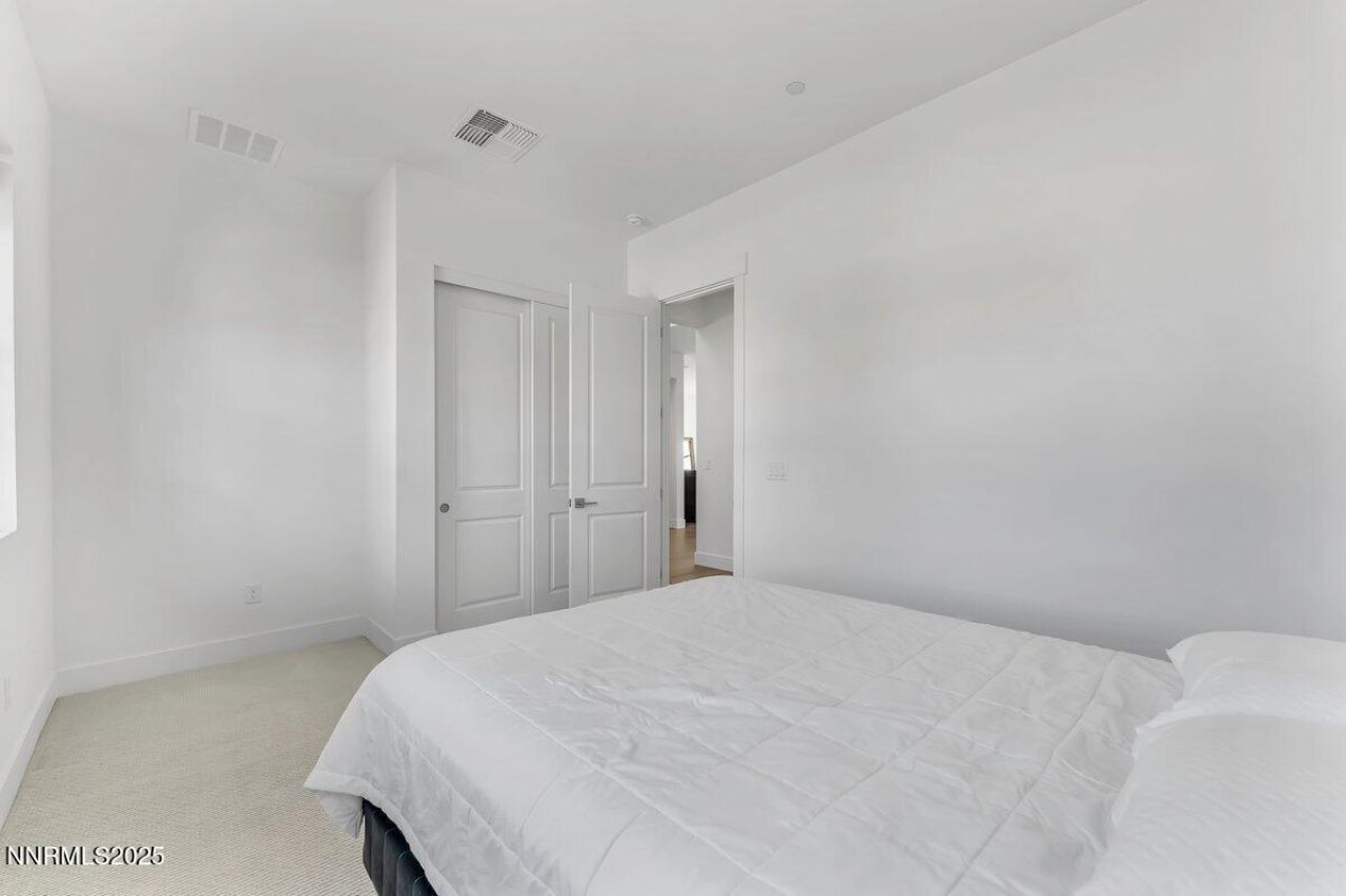 396 Pah Rah Rdg Drive, Sparks, NV 89441 Photo