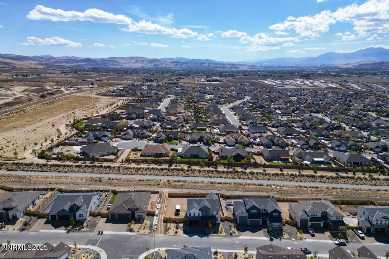 396 Pah Rah Rdg Drive, Sparks, NV 89441 Photo