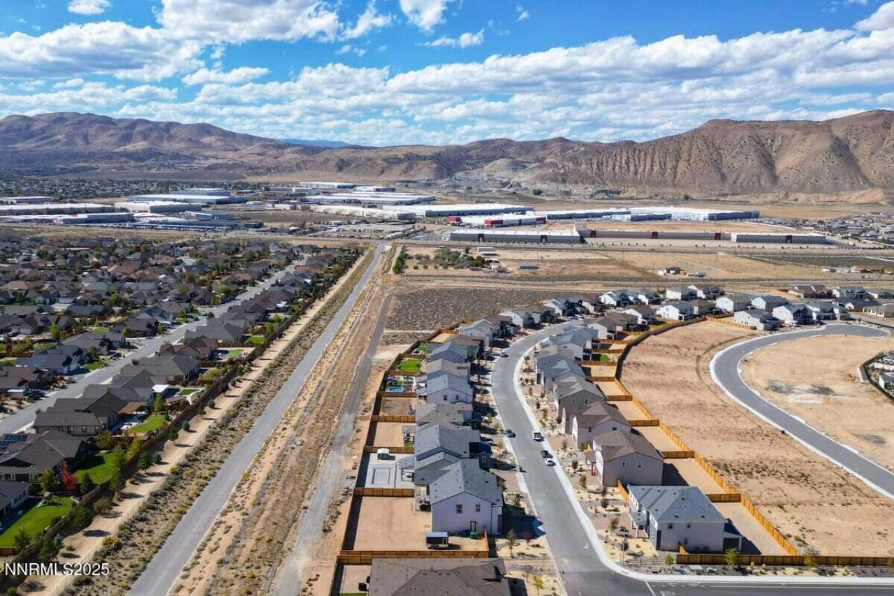 396 Pah Rah Rdg Drive, Sparks, NV 89441 Photo