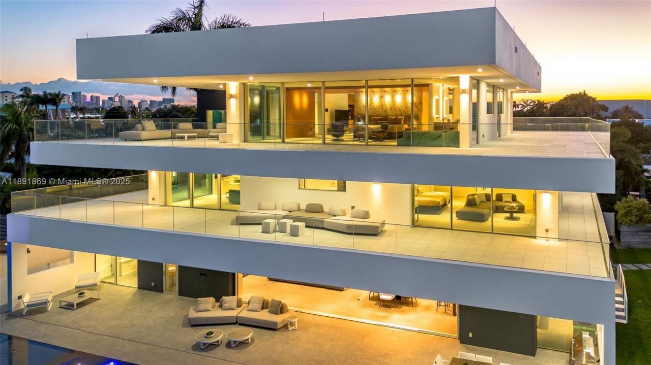 2131 NE 15th St, Fort Lauderdale, FL 33304 Photo