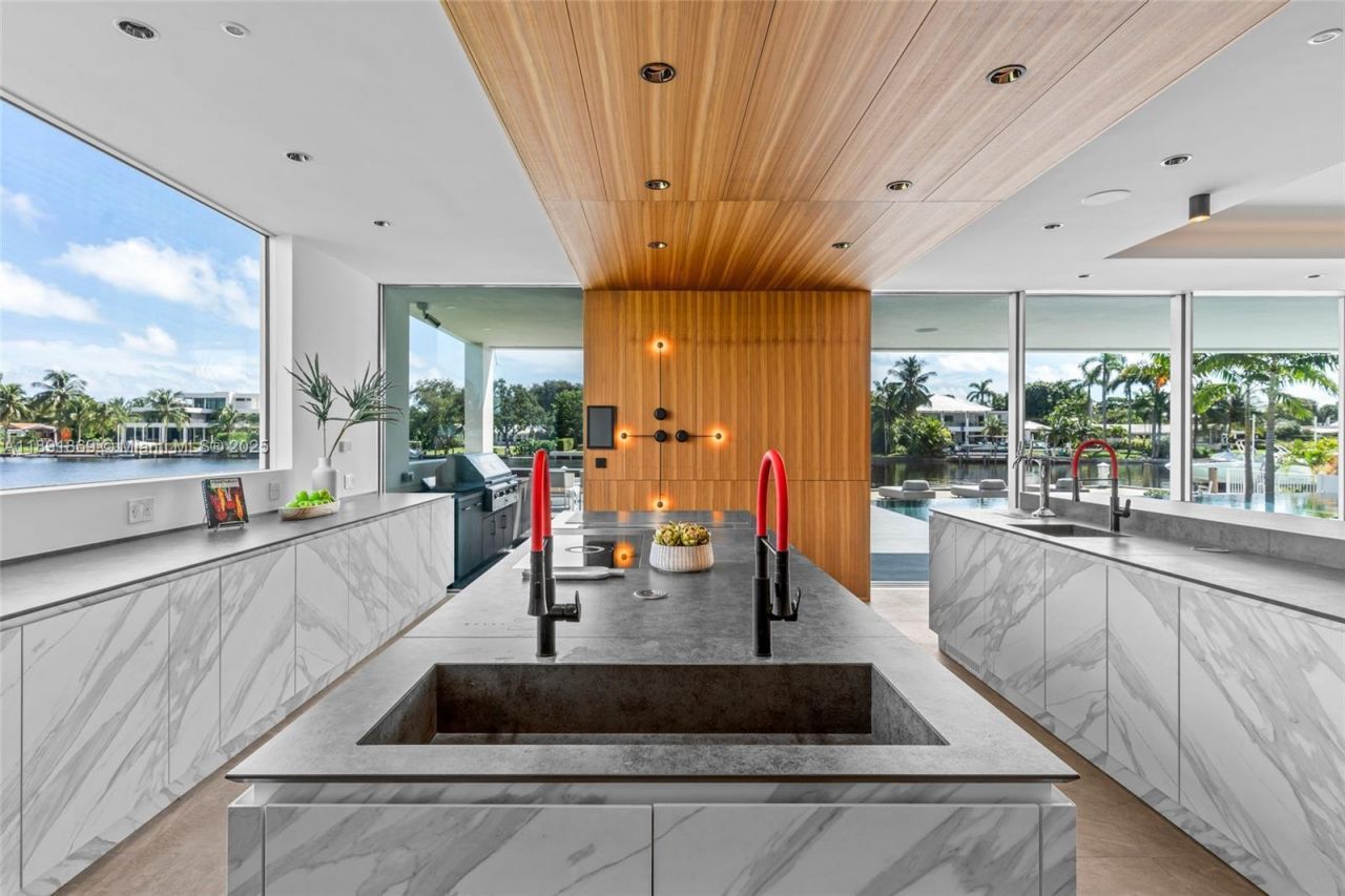 2131 NE 15th St, Fort Lauderdale, FL 33304 Photo