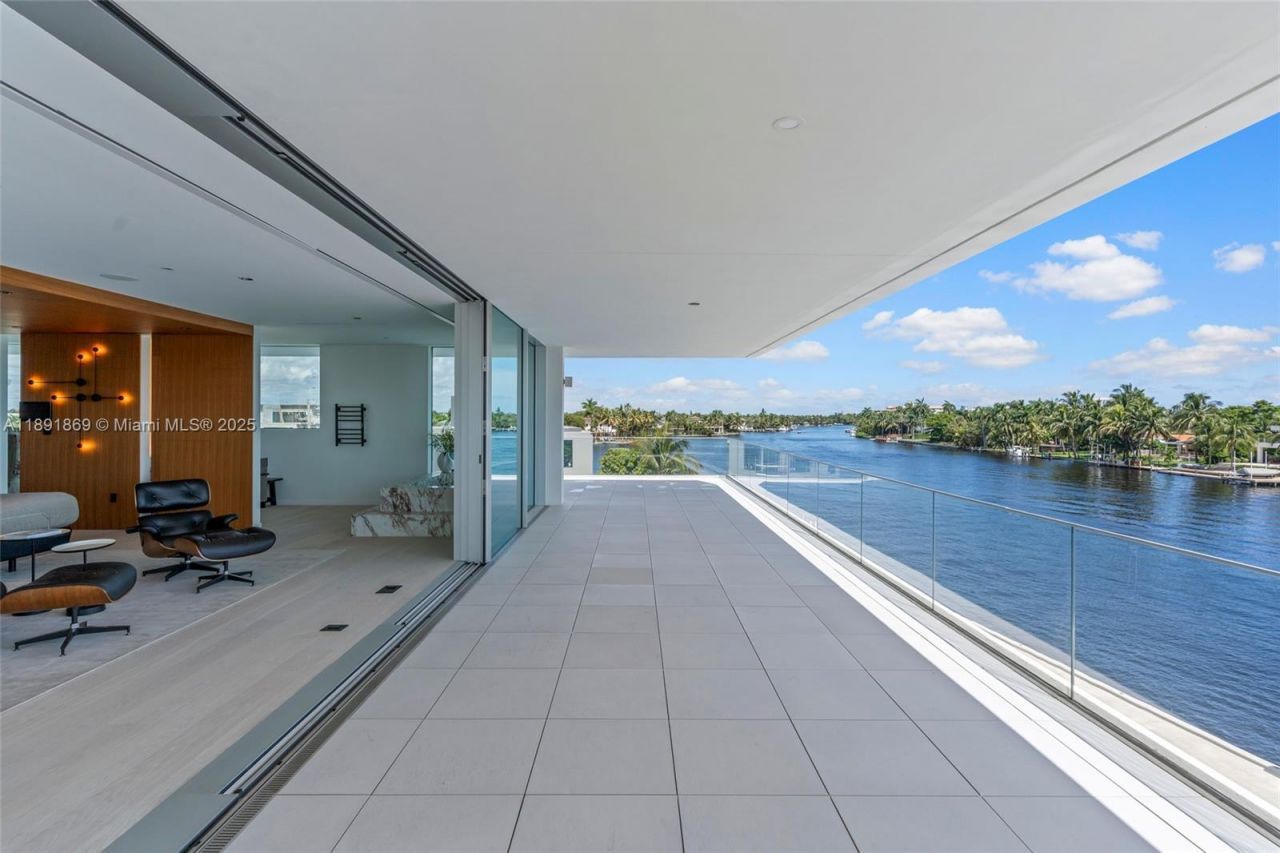 2131 NE 15th St, Fort Lauderdale, FL 33304 Photo