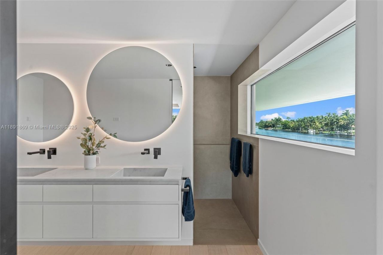 2131 NE 15th St, Fort Lauderdale, FL 33304 Photo