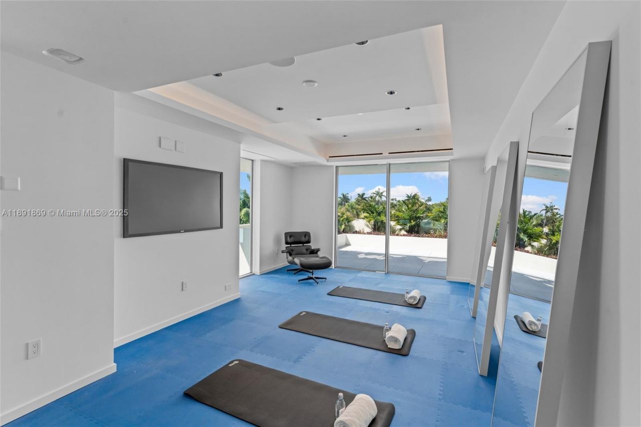 2131 NE 15th St, Fort Lauderdale, FL 33304 Photo