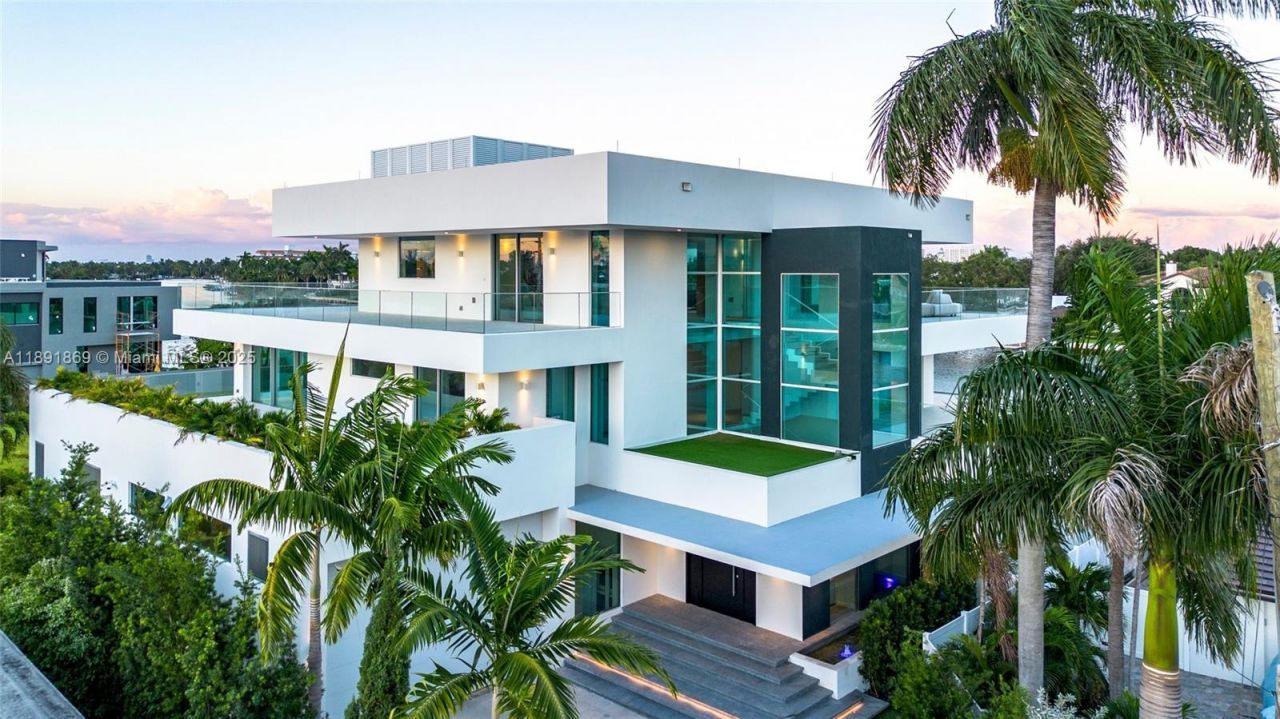 2131 NE 15th St, Fort Lauderdale, FL 33304 Photo