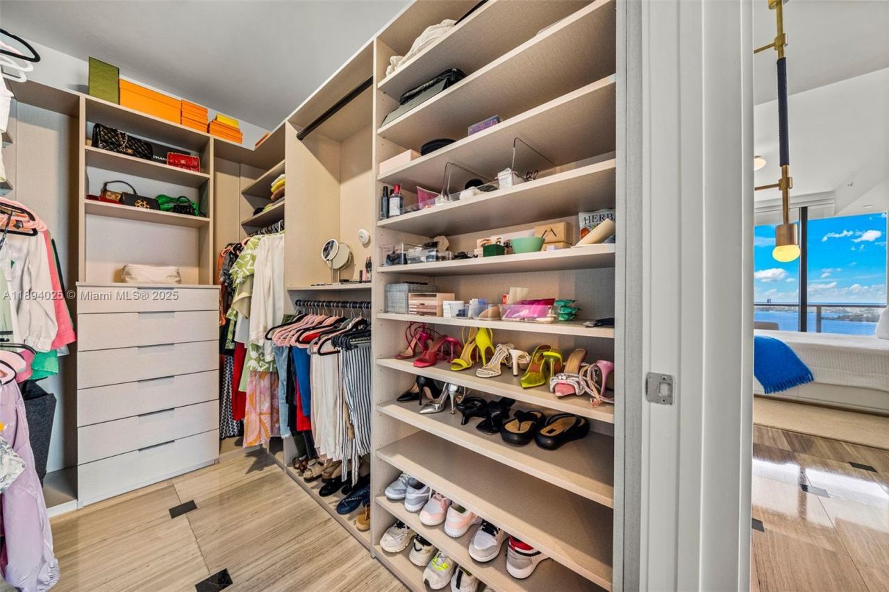 788 NE 23rd St, Unit 3301, Miami, FL 33137 Photo