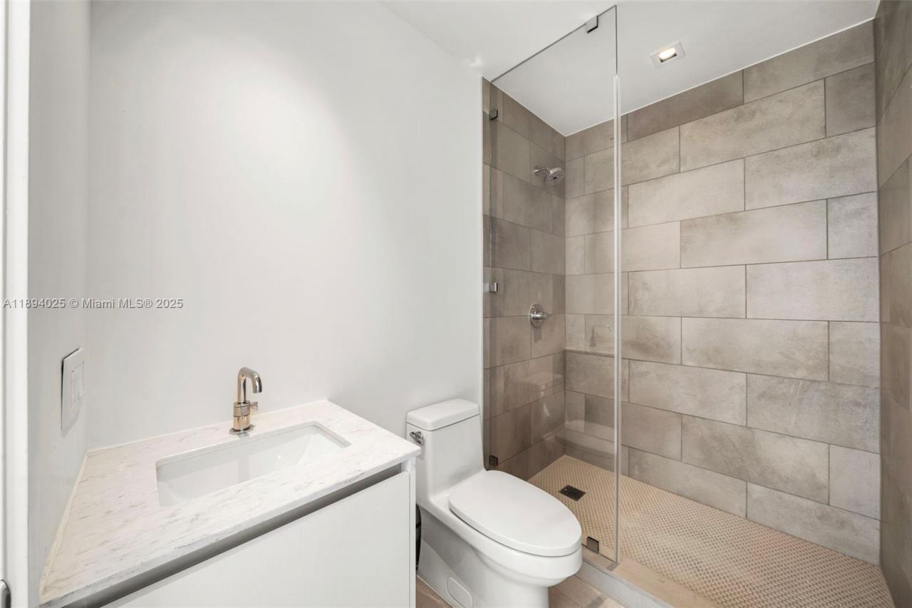 788 NE 23rd St, Unit 3301, Miami, FL 33137 Photo