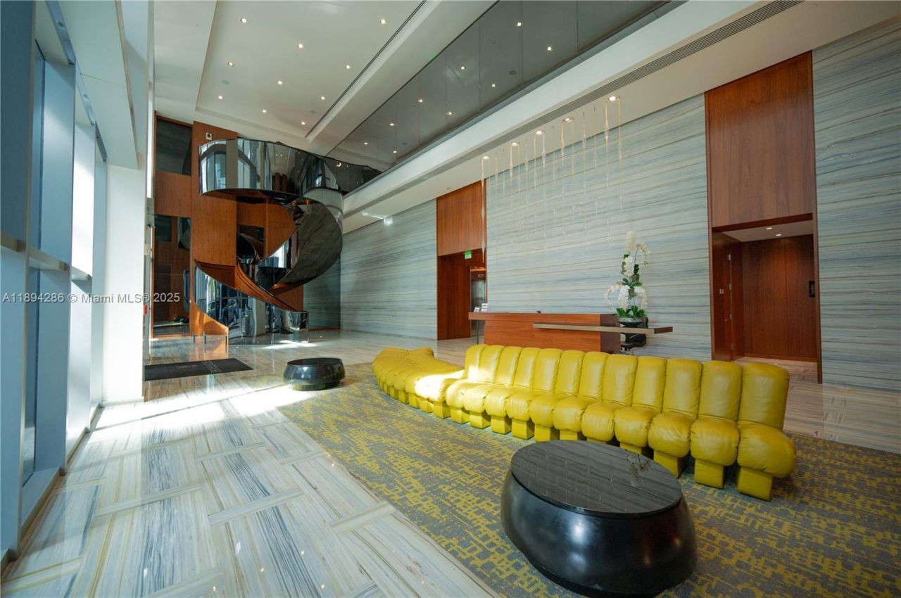 1300 Brickell Bay Dr, Unit 1601, Miami, FL 33131 Photo