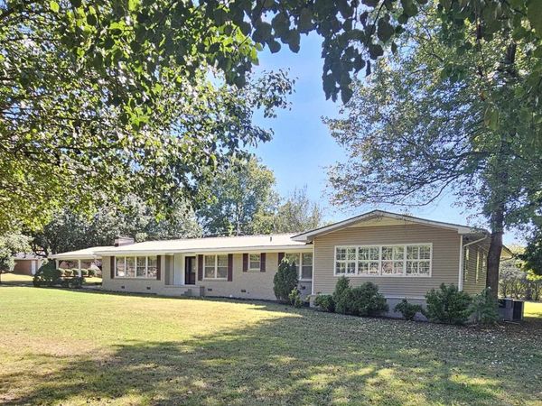 2021 Stoddard Dr, Florence, AL