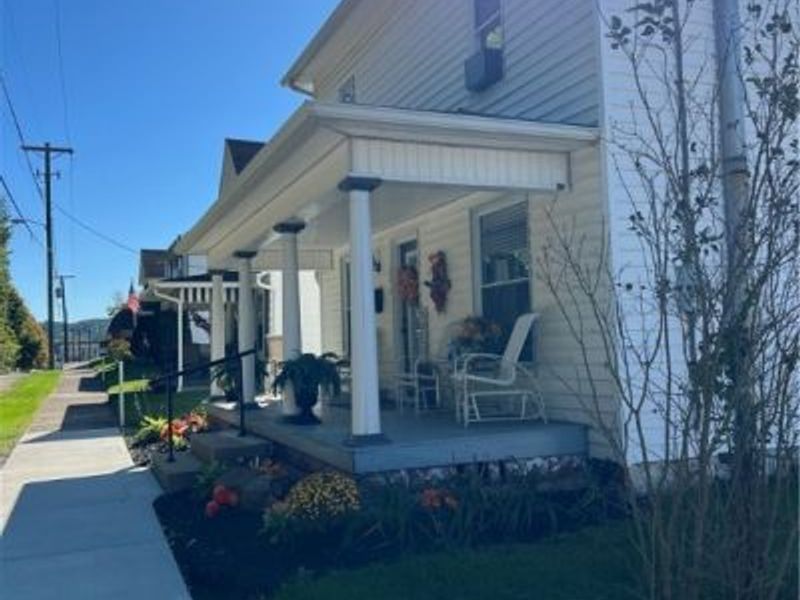 346 N Bridge Street, Newcomerstown, OH 43832 Photo 3