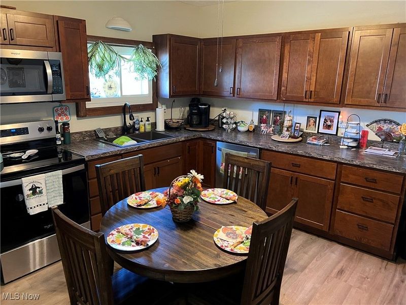 346 N Bridge Street, Newcomerstown, OH 43832 Photo 4