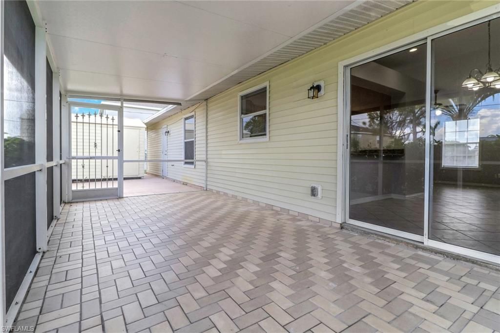 1121 SW 9th Ave, Cape Coral, FL 33991 Photo