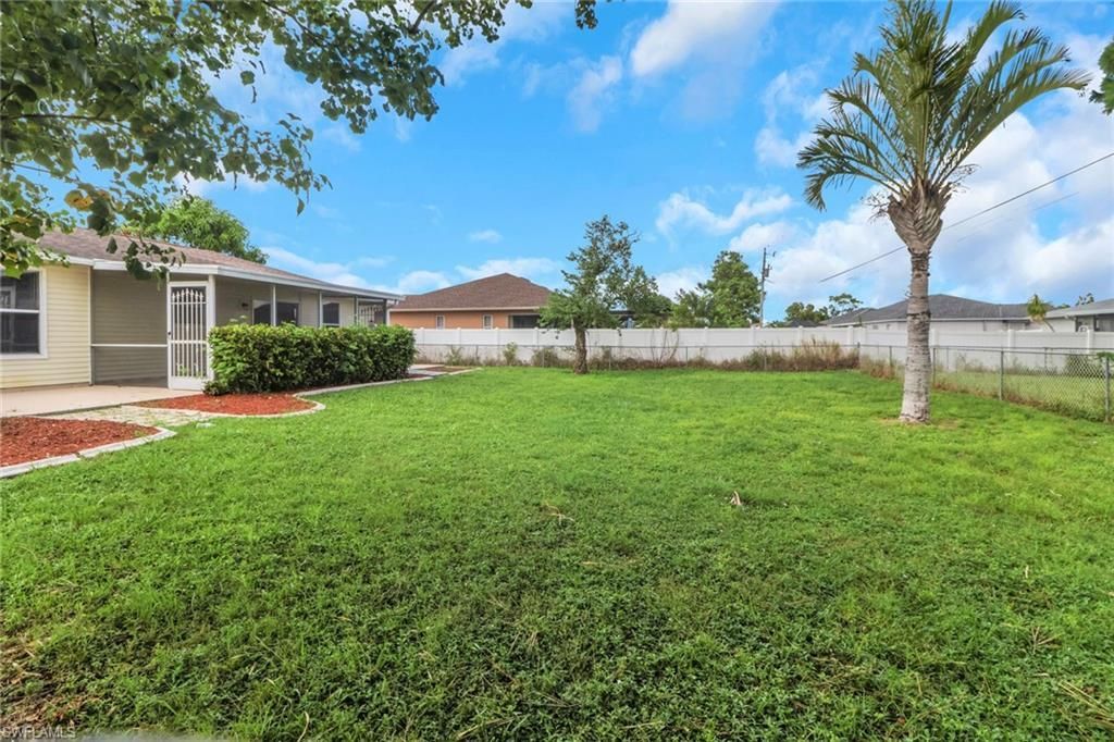 1121 SW 9th Ave, Cape Coral, FL 33991 Photo