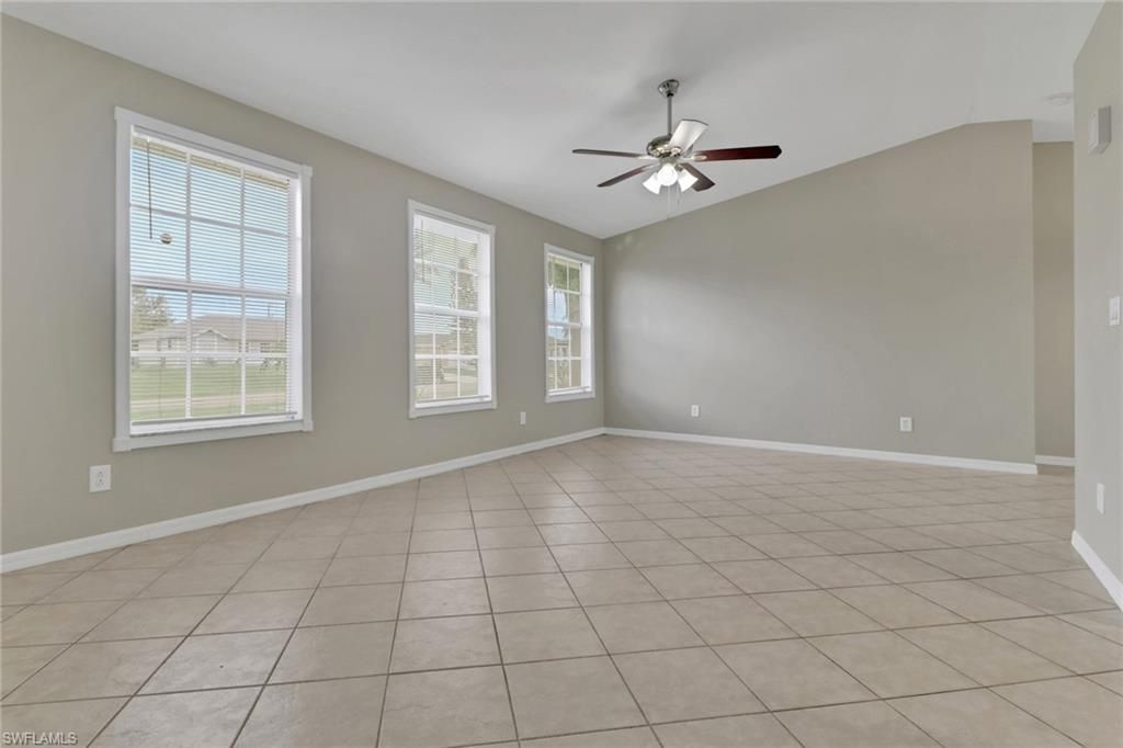 1121 SW 9th Ave, Cape Coral, FL 33991 Photo