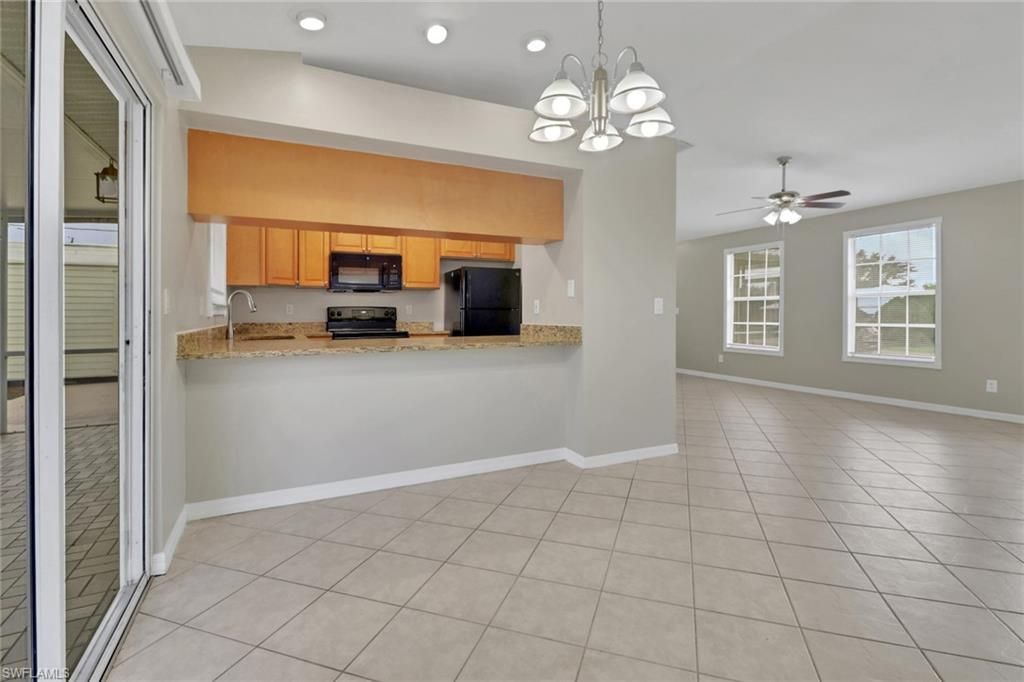 1121 SW 9th Ave, Cape Coral, FL 33991 Photo