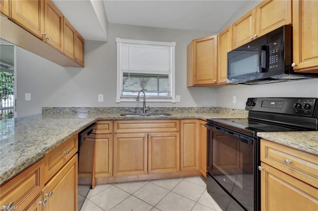1121 SW 9th Ave, Cape Coral, FL 33991 Photo