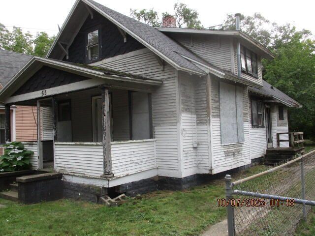 613 Orchard Avenue, Muskegon, MI 49442 Main Photo