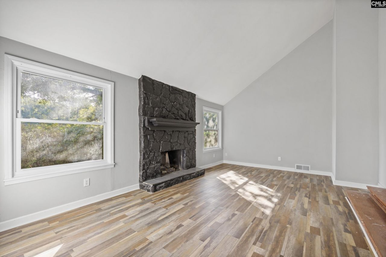 818 Motley Road Photo 10