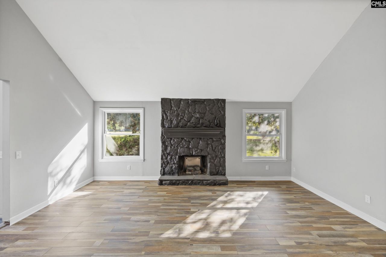 818 Motley Road Photo 11