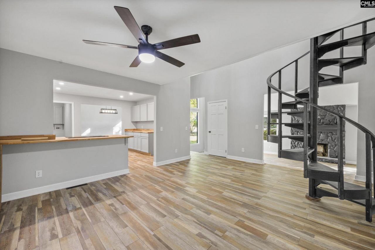 818 Motley Road Photo 12