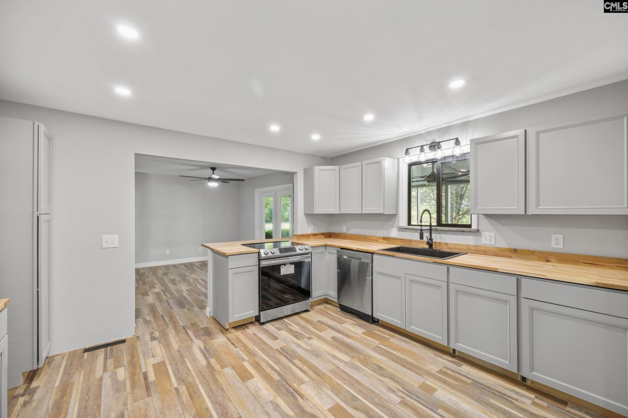 818 Motley Road Photo 14