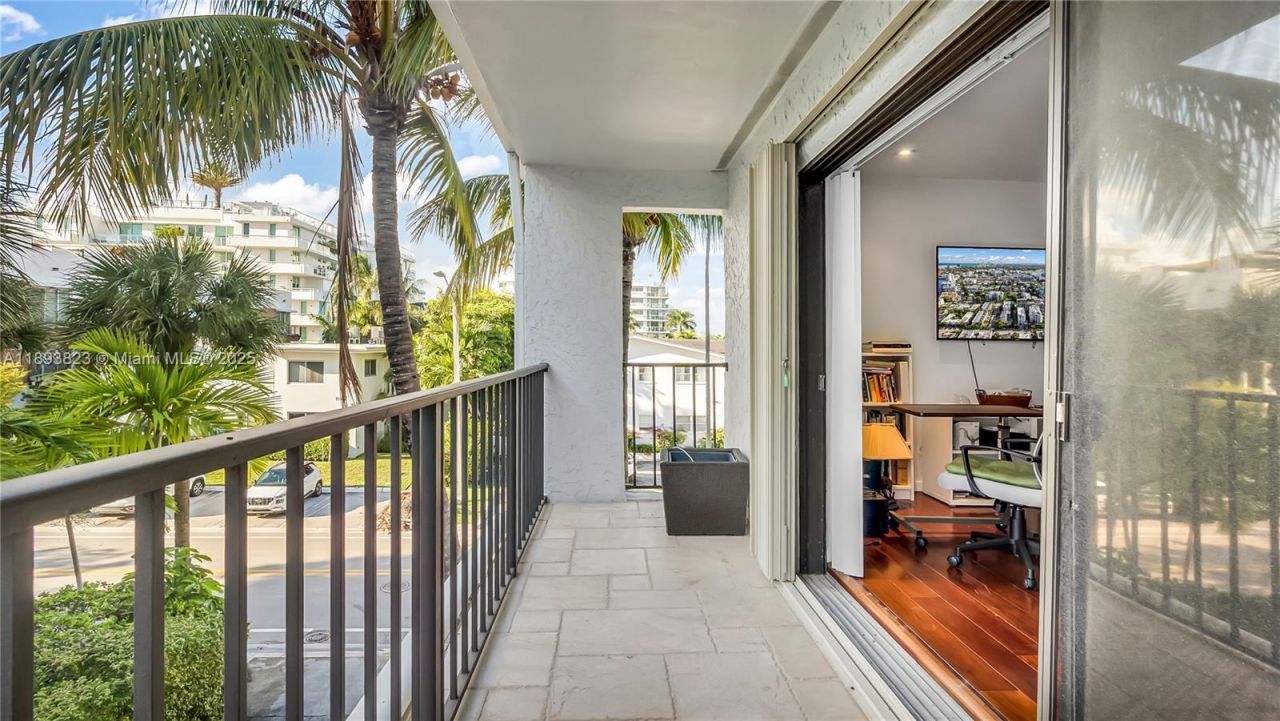 10090 Bay Harbor Ter, Unit 10090, Bay Harbor Islands, FL 33154 Photo