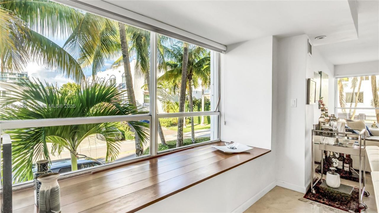 10090 Bay Harbor Ter, Unit 10090, Bay Harbor Islands, FL 33154 Photo