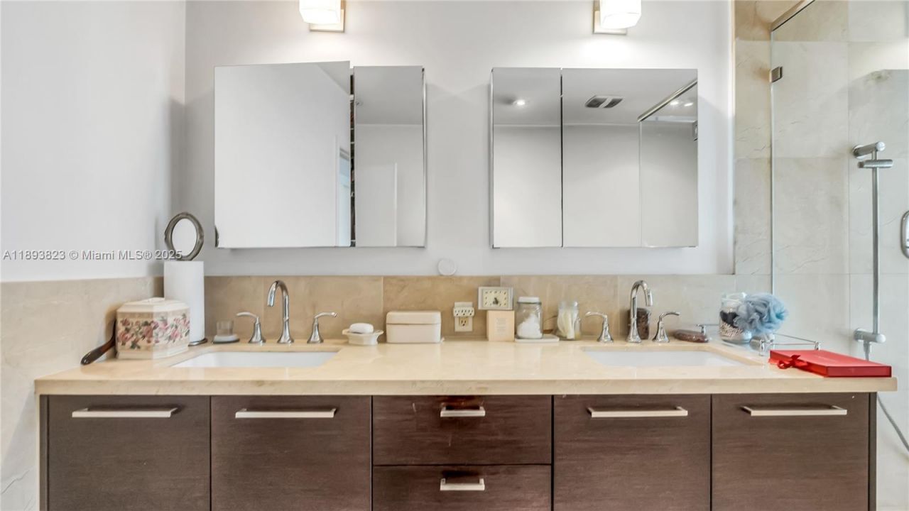 10090 Bay Harbor Ter, Unit 10090, Bay Harbor Islands, FL 33154 Photo