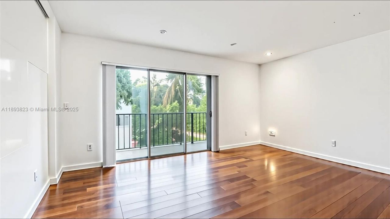 10090 Bay Harbor Ter, Unit 10090, Bay Harbor Islands, FL 33154 Photo