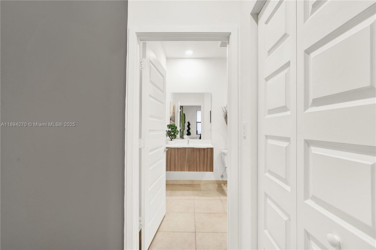 7819 NW 104th Ave, Unit 37, Doral, FL 33178 Photo