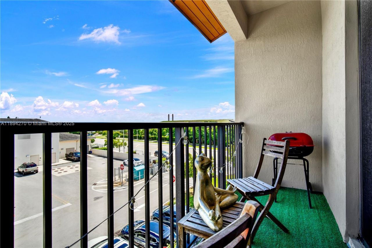 7819 NW 104th Ave, Unit 37, Doral, FL 33178 Photo