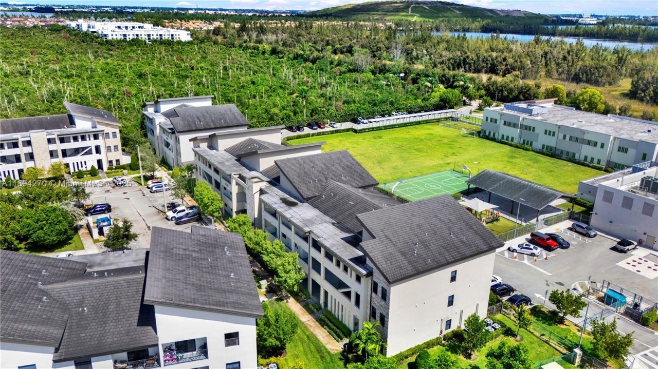 7819 NW 104th Ave, Unit 37, Doral, FL 33178 Photo