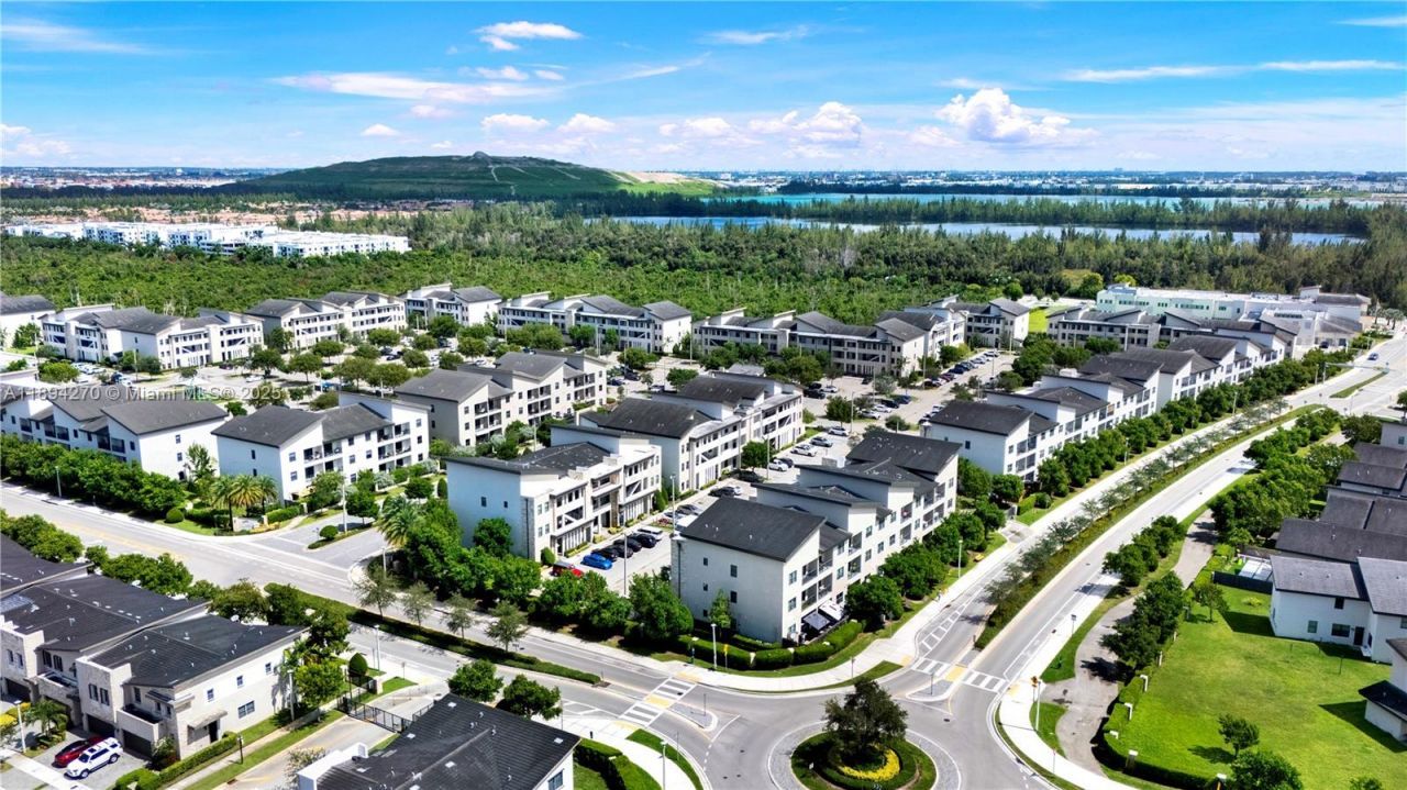 7819 NW 104th Ave, Unit 37, Doral, FL 33178 Photo