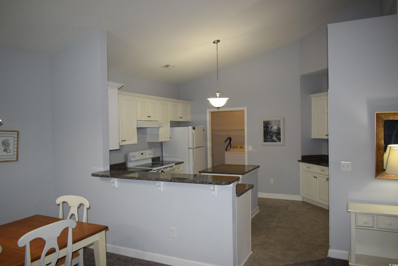 216 Rose Water Loop Photo 6