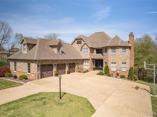 312 Oak Forest Drive, Jackson, MO 63755