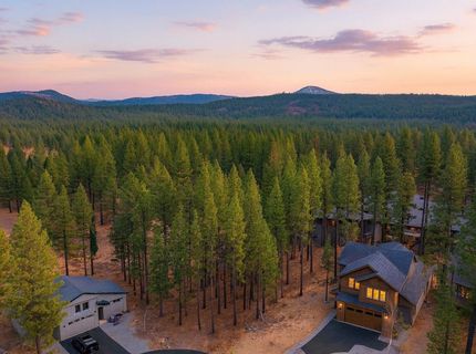 10703 Winchester Court, Truckee, CA 96161 Photo