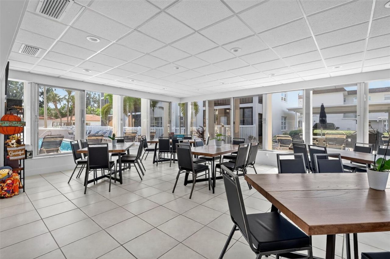 161 Vista Hermosa Circle, Unit 26-A, Sarasota, FL 34242 Photo