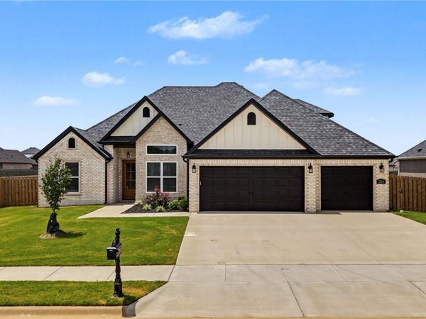 2213 Bergman Road, Pea Ridge, AR 72751
